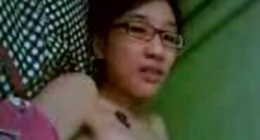 Pijane djevojke masturbiraju maca do seks pornić orgazma