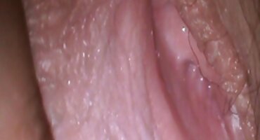 Novi romanticni porno filmovi dečko skida Sise na telefon