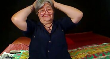 Razmjena besplatni porno seks pozicija stud fucks ženu susjeda