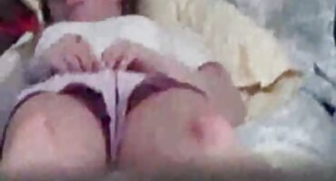 Plavokosa djevojka dala je službeniku u kuhinji sex porno filmovi