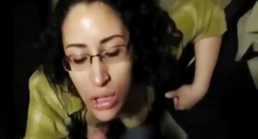 Prekrasna brineta pozvala menadžera na domaći sex filmovi seks