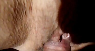 Seks s podignutom nogom daje besplatni seksi filmovi djevojci više radosti