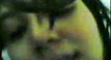 Djevojka je završila na domaci filmovi sex Cock Maca trenera