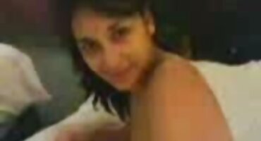 Jebati besplatni porno seks muža u dupe sa zadivljujućim Strapon