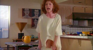 Crnokosa sex porno filmovi djevojka jahanje pijetao trenera