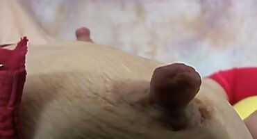 Lijepa Crnka Fingering Djevojka s nogama filmovi za odrasle xxx na kauču