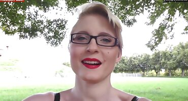 Chuvich je pokazao seks porno jebacina lijepo tijelo pred kamerom