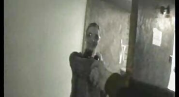 Rasced momak dobar porno film vuče sise i fucks svoju djevojku