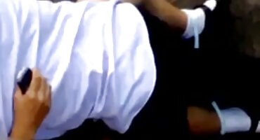 Dugodlaka mlada žena jebeno na najbolji sex filmovi terasi