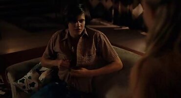 Prekrasna dama strastveno internet filmovi seks s dildo