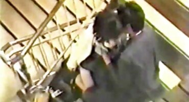 Prsata brineta dobila sex uradci spermu na Sise