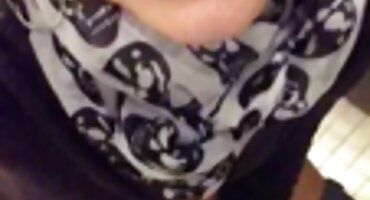 Debeo model jebanje u foto studiju za najbolji sexi filmovi internet