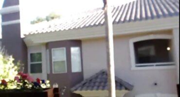 Seksi tamna latina dobiva maca dobar porno film zajebavati