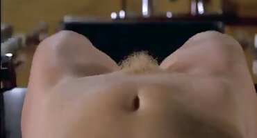 Mladi besplatni seksi filmovi trener jebeno prsata crnac u maca