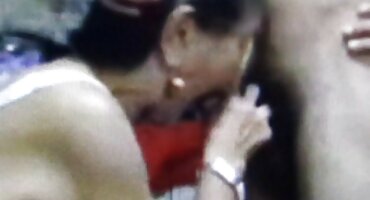 Rupa u uskim tajicama omogućila je teško dobar porno film jebati kuju