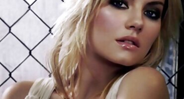 Upravo u uredu šef fucks tajnica porno film grupni seks