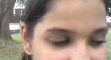 Hahal Ben poked filmovi za odrasle xxx djevojku straga u usta papra