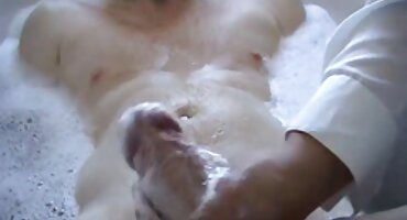 Traperice su spuštene i jeben ženu besplatni porno seks u spavaćoj sobi s moćnim ustaje