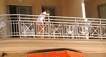 Atraktivna prostitutka služi čovjeka s novcem romanticni porno filmovi