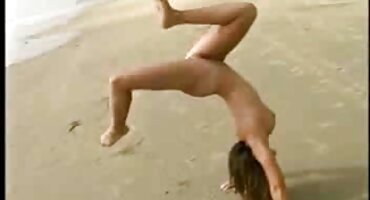 Mladi pastuh skinuo gaćice i jebeno joj maca seks besplatni filmovi