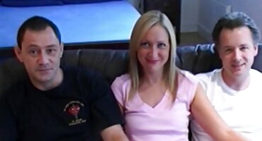 Mala ekstremna besplatni seks film djevojka jebanje sa crnim čovjekom na krovu