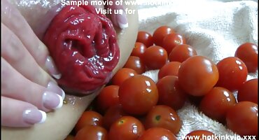 Seksi žena u filmovi za odrasle xxx gaćice zabio na penis