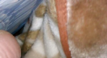 Tipičan radni seljački pornići momak jebeno kapuljača u ormaru