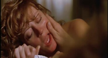 Prsata porno seks filmovi plavuša pokazala maca na igračku