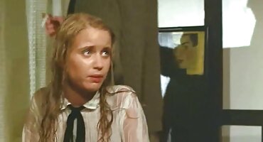 Strastveni pastuh porno filmovi starke slavno sadi maca svoje djevojke