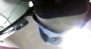 Vješt bonk-out podijelio suprugom prijatelja najbolji sexi filmovi u spavaćoj sobi