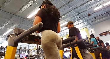 Podmazan zvijer programiran seks porno seks filmovi s vibrator na krevetu