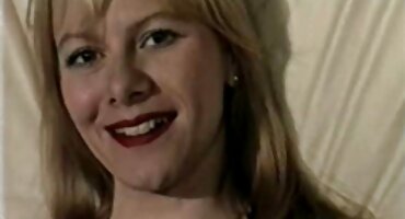 Razgovarajući telefonom sa suprugom, predala se filmovi za odrasle xxx posinku