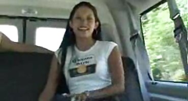 Obrijao dude brzo grupni seks filmovi jebanje sa zadivljujućom djevojkom