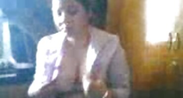 Slatko teen pomiluje lijepa maca besplatni lezbijski filmovi rukama