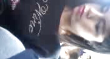 Crvenokosa ljepotica masturbira u bič i stenje porno filmovi sortirani