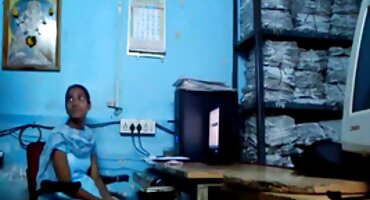 Cvrčanje problema nježno maca zadovoljan dobar porno filmovi starke prijatelj