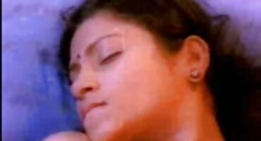 Aspida muškarac ima veliki sex porno filmovi kurac plavuša s prekrasnim tijelom