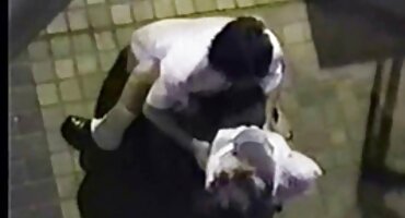 Gurali pornić seks rak junica u mokro maca